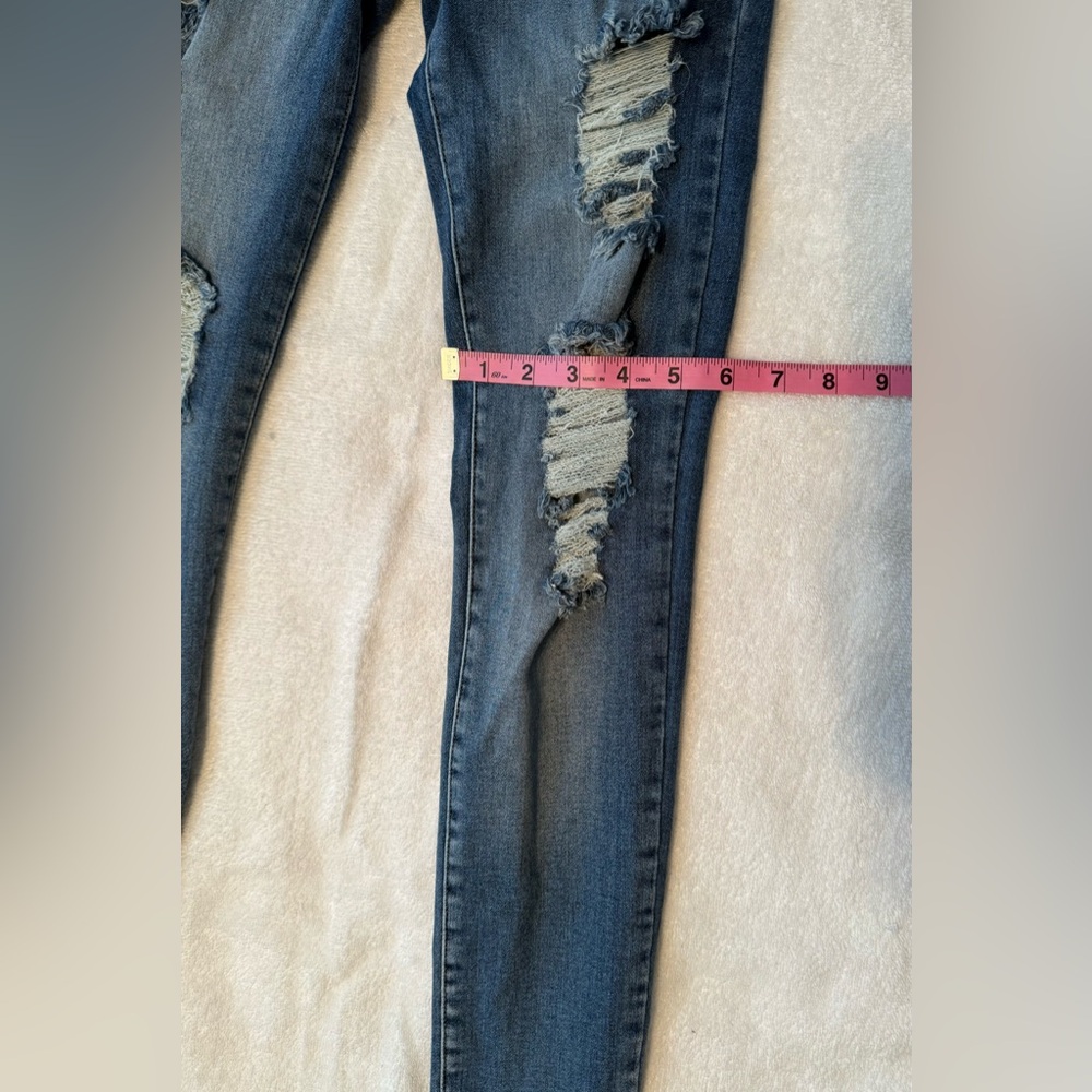 Maripily Skinny jeans size 5 or small. - Picture 7 of 9